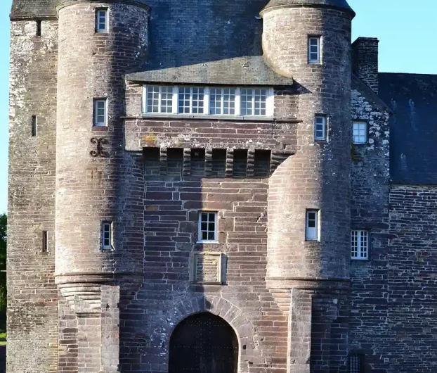 Porte Château de Comper